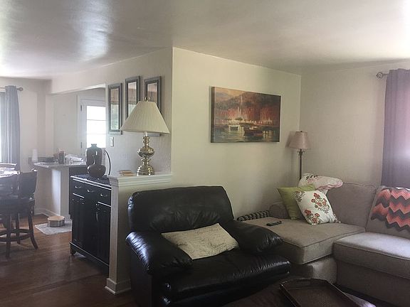 3rd image of 144 Ryan Dr