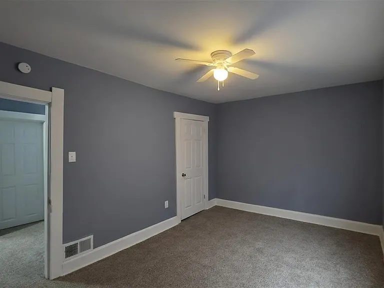 117 S 15th St — Photo 11