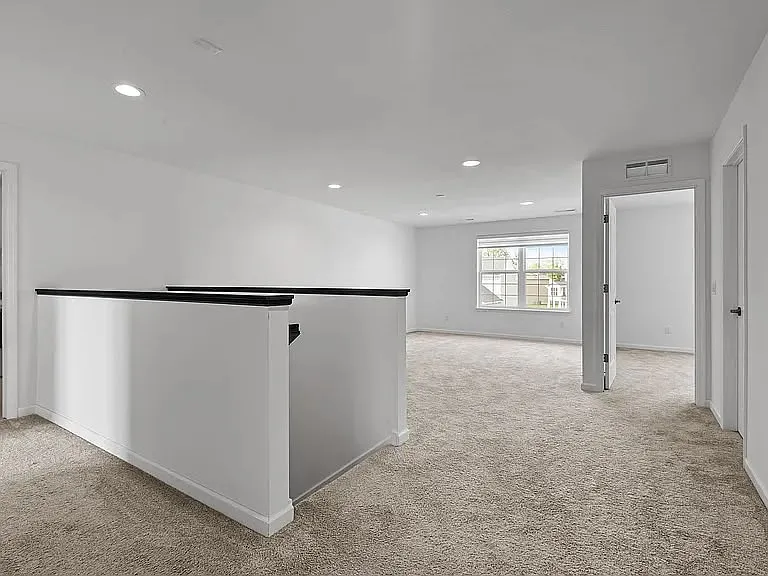 5898 Urbandale Ct N — Photo 11