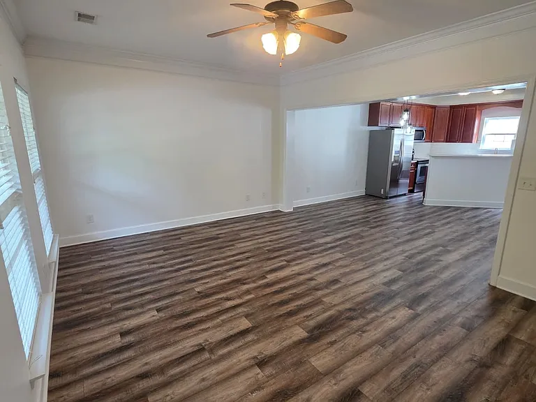 7025 Sunnywood Dr — Photo 4