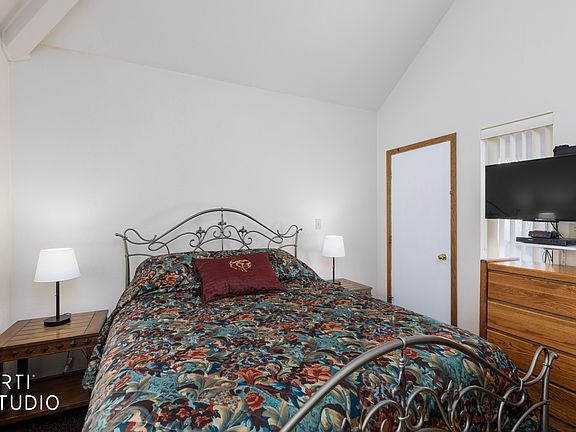 4th image of 3815 N Wolf Creek Dr #101