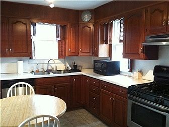 Eat-in Kitchen