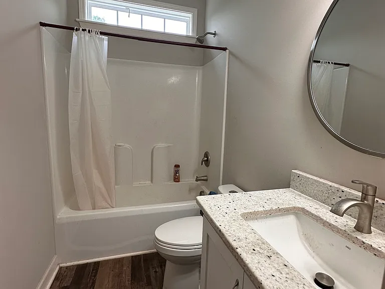 202 S Orange Ave — Photo 7
