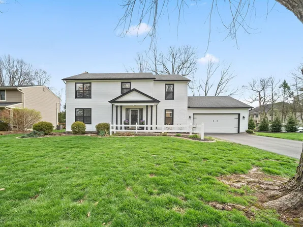 8372 Fairway Dr, Columbus, OH 43235