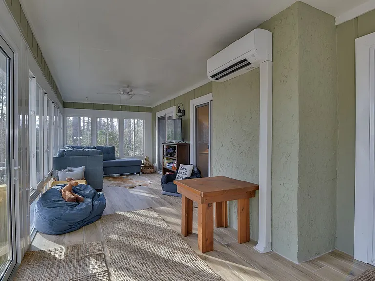 1136 Jamaica Ave — Photo 26