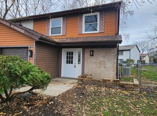 209 Coral Ct, Bolingbrook, IL 60440