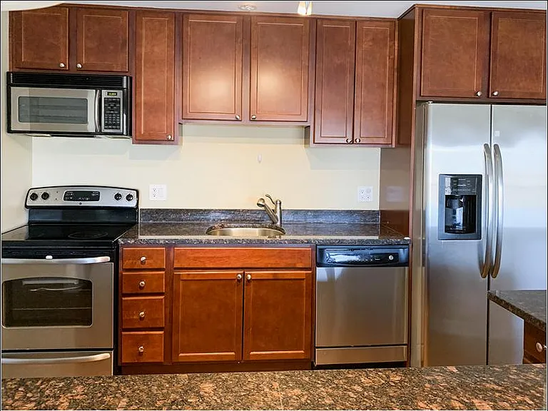 9601 Golf Rd #401 — Photo 2