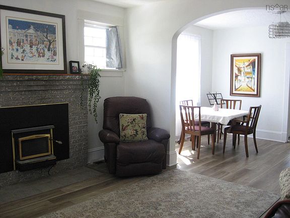 5th image of 48 Park St