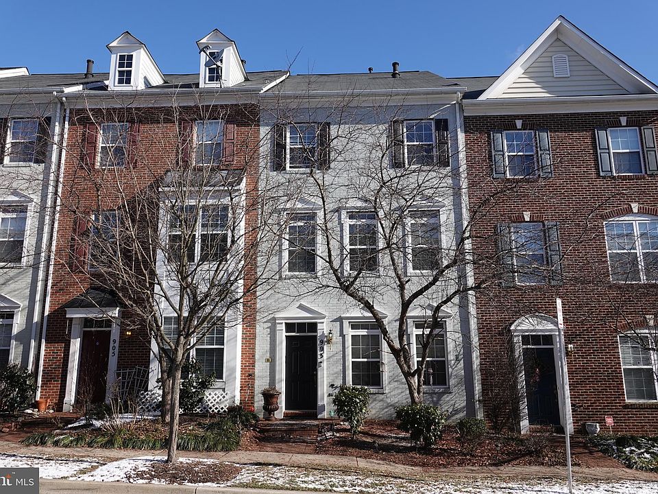 1st image of 903 Pleasant Dr