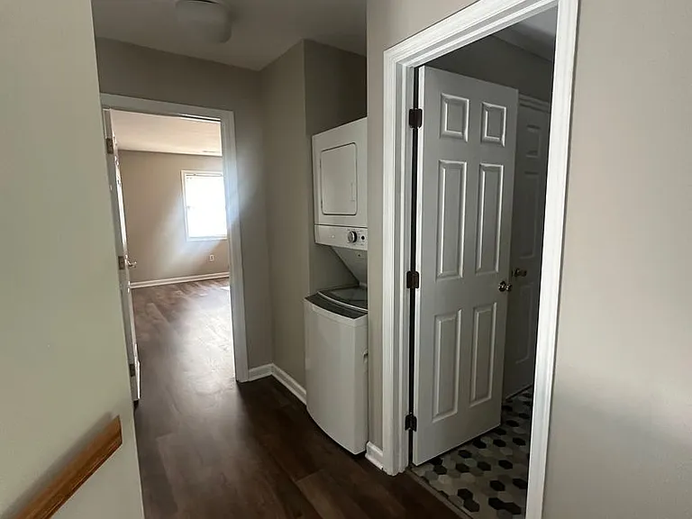 516 Maplewood Ave — Photo 12