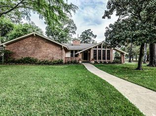 8015 17th Green Dr, Humble, TX 77346