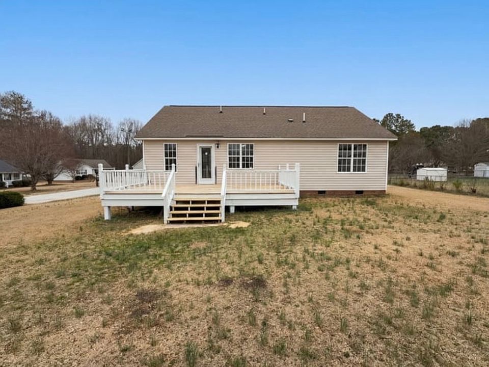 1st image of 82 Eagle Rock Pl