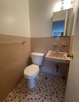 5th image of 30-77 29th St #3