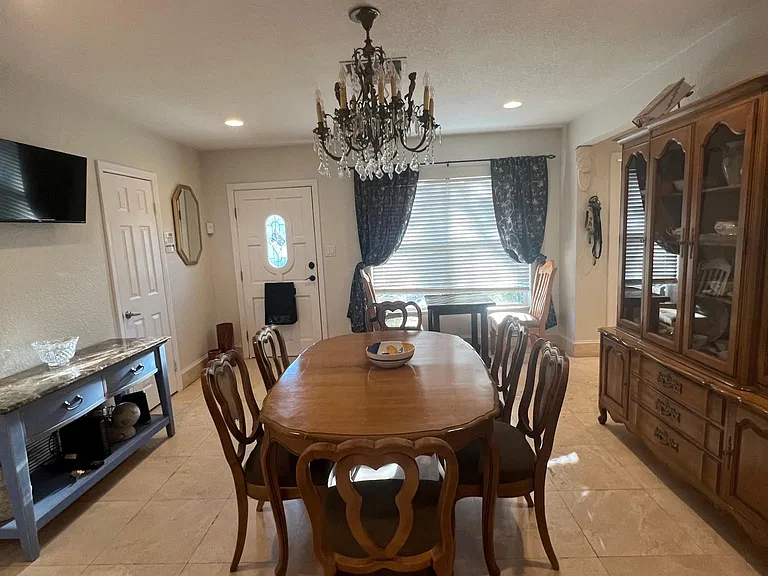 4101 W Watrous Ave — Photo 8