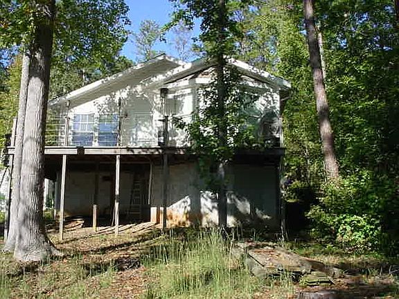 2nd image of 366 Lakewood Dr