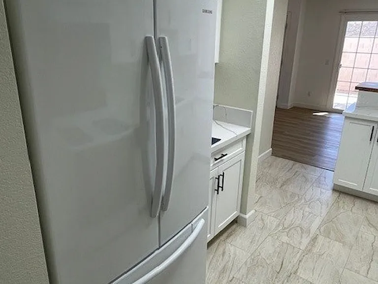 8401 Sewards Bluff Ave — Photo 16