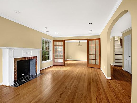 5th image of 7063 La Vista Dr