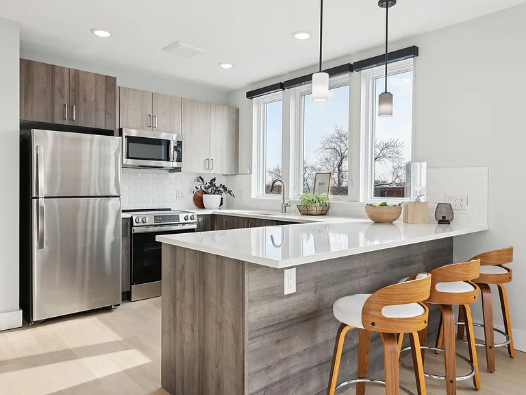 Astor by Gomes — Photo 7