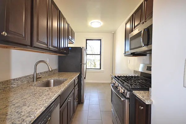 Rented by Silverstein Collection LLC  | media 1