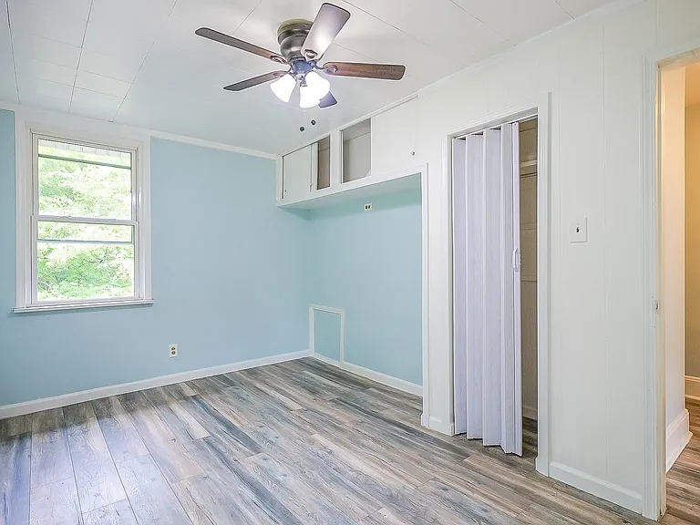 2745 Enslin St — Photo 17