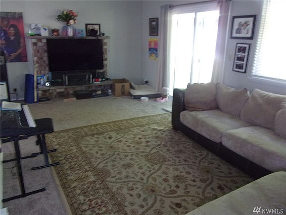 4th image of 8027 S Thompson Ave