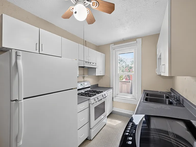 2136 N Lafayette St #2134 — Photo 8