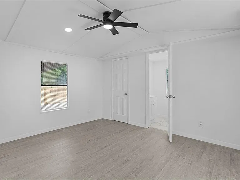 33514 Luana Ct — Photo 10