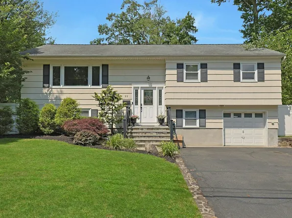 22 Judith Street, Nanuet, NY 10954