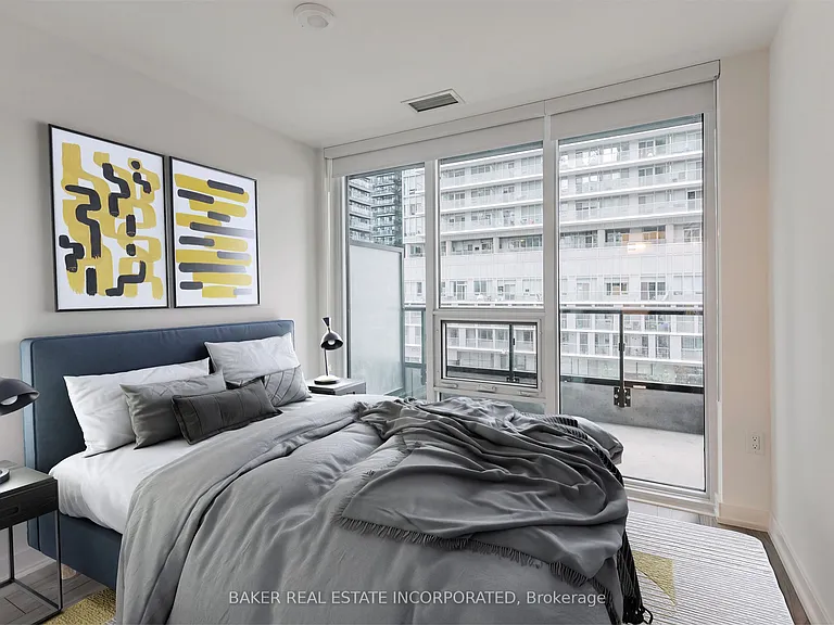 223 Redpath Ave #202 — Photo 11