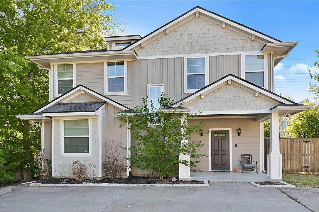 4 bed, 4.5 bath, 2324 sqft, $3,550 — Photo 1
