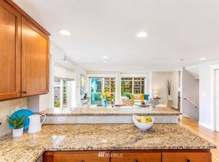 2028 Eastlake Ave E #A, Seattle, WA 98102