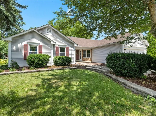 1707 Deer Run Dr, Montgomery, IL 60538