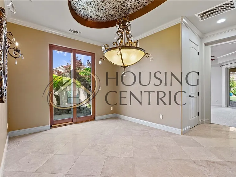 676 Glen Mady Way — Photo 16