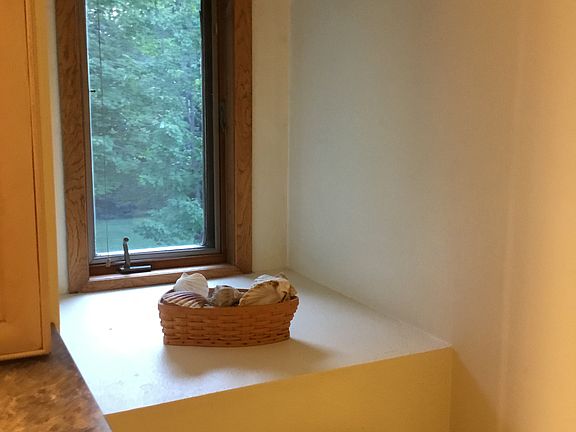 Former window main bath