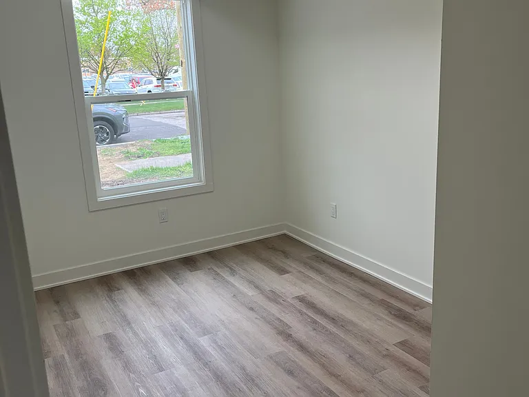 280 Allen Ave #2 — Photo 9