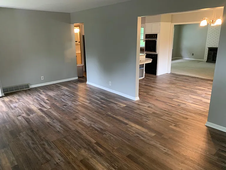 1605 Madison St — Photo 6