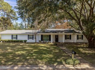 5426 Marblehead Dr, Jackson, MS 39211