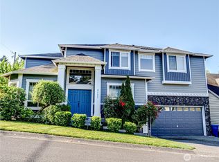 8127 NE 189th Pl, KENMORE, WA 98028