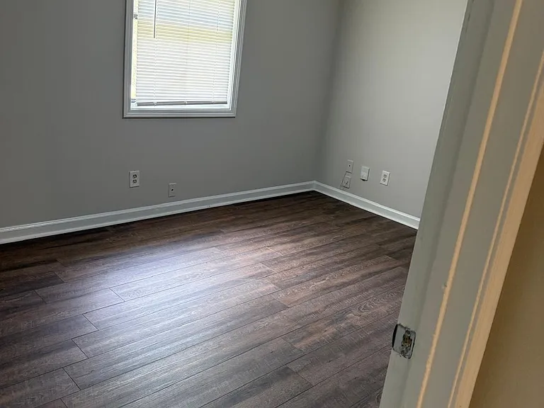 1915 Patterson Cir — Photo 9