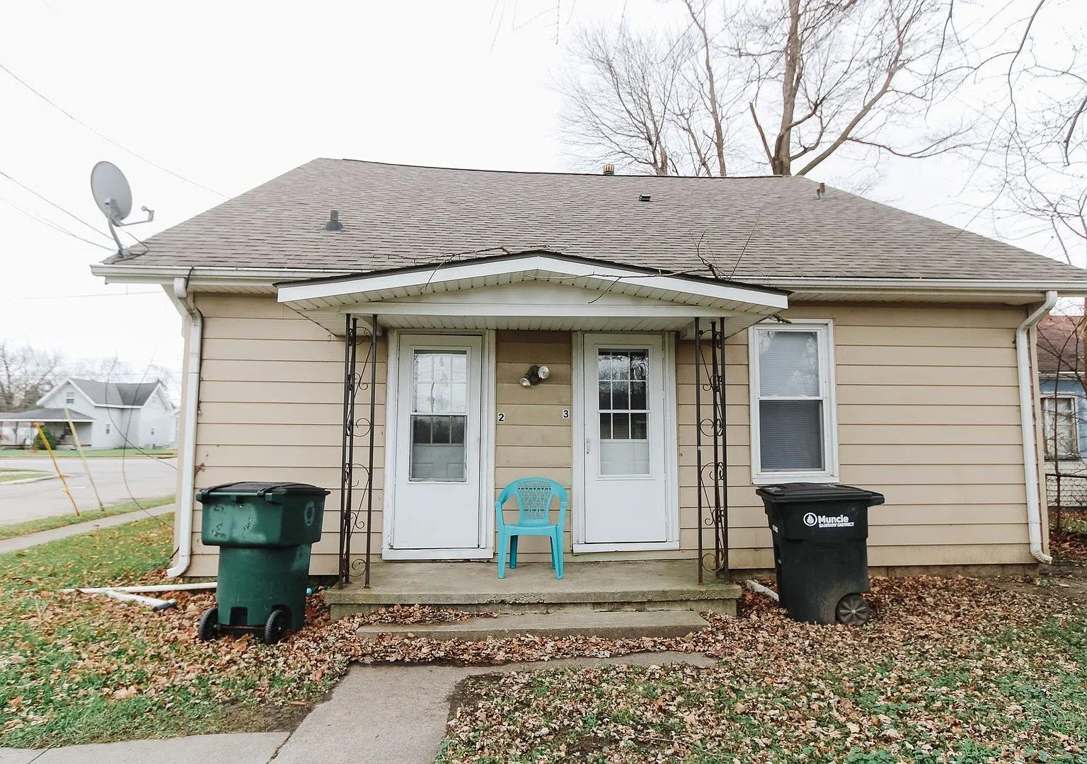 2418 E Memorial Dr — Photo 2