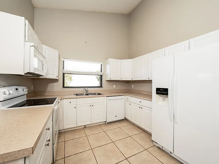 80 Baytree Cir — Photo 7