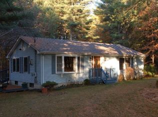 17 Forest Glen Dr, Hope Valley, RI 02832