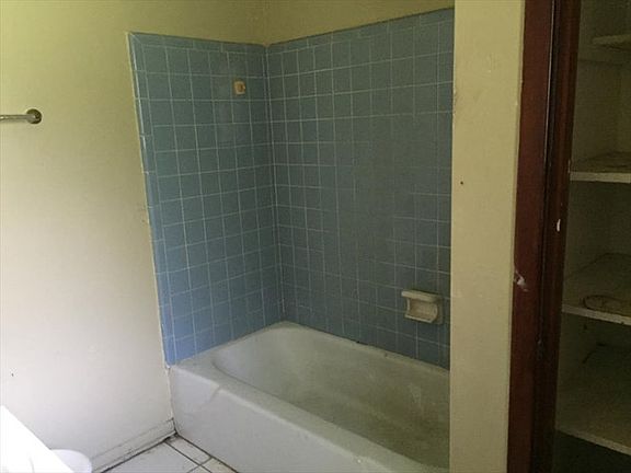 5th image of 6218 Cambridge St