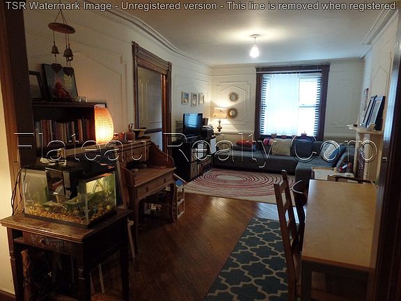 3rd image of 493 Halsey St #1