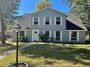 17715 Loring Ln Photo 1