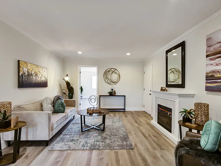 147 Wisteria Dr — Photo 8