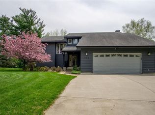 503 Grand View Heights Ct, Menomonie, WI 54751