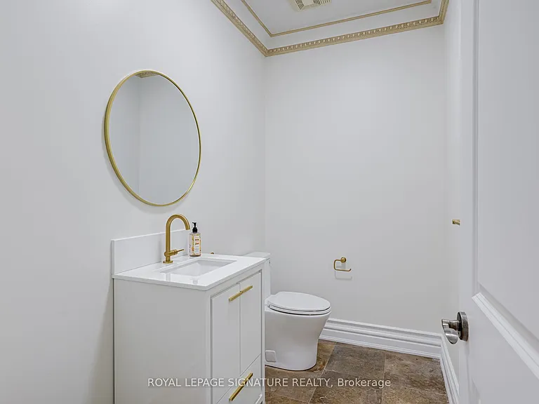 38 Pinemeadow Dr — Photo 32