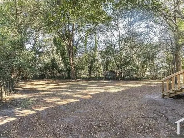 301 Diggs Blvd, Warner Robins, GA 31093