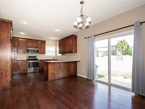 2nd image of 18805 W 160th Pl